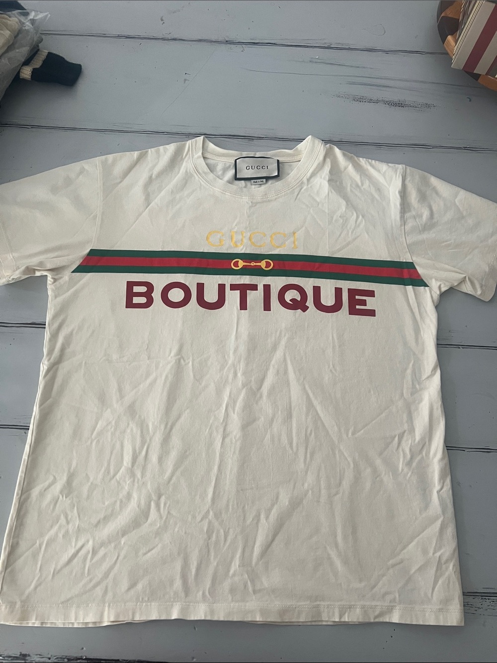 Gucci White Tee with Red & Green Stripe and Gold Logo i removed the tag.